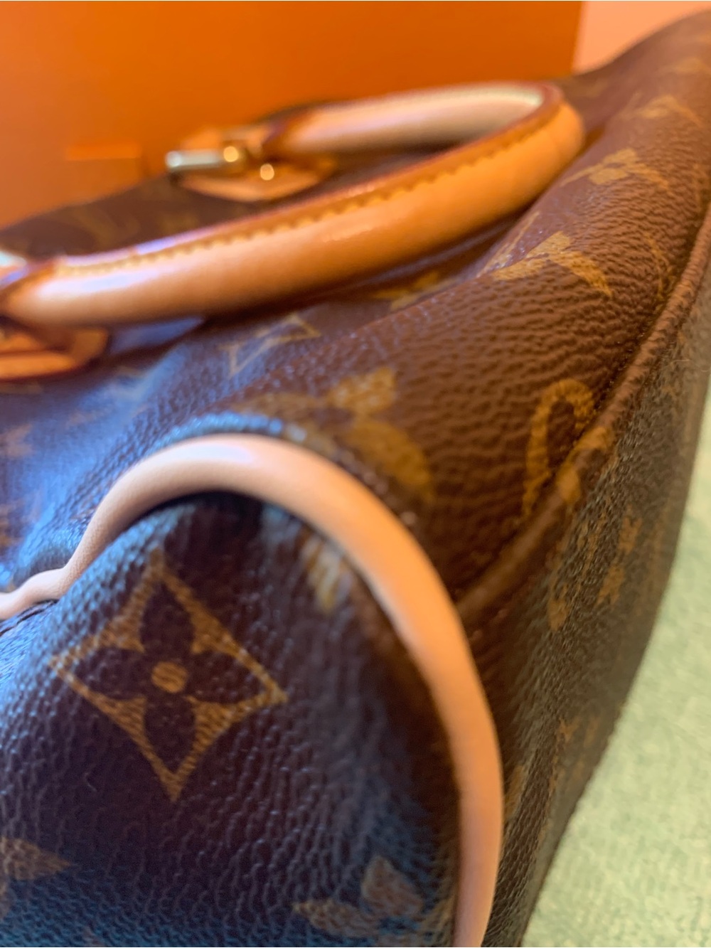 Louis Vuitton Monogram Canvas Manhattan 2005 PM Handbag - Picture 7 of 15